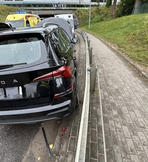 ROZBITE AUTA NA ULICY